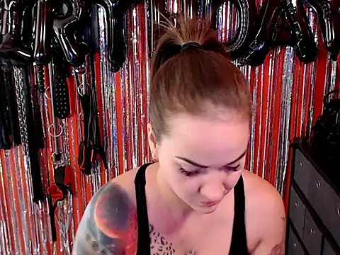  MissJaneWarren  online show from 07-16-26, 08:11