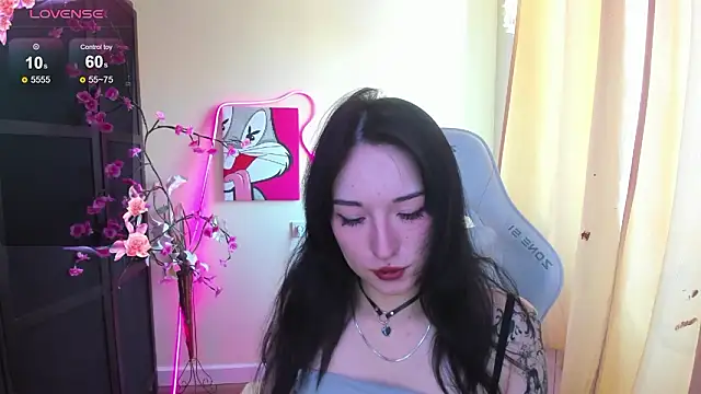 Snapshot of AliceeinWonderlanddd chatting on 02-03-26, 06:40 AliceeinWonderlanddd online show from 02-03-26, 06:40