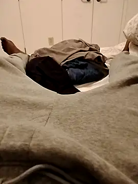 Snapshot of Droski21 chatting on 02-28-26, 07:41 Droski21 online show from 02-28-26, 07:41