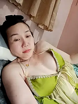 Snapshot of Ana-love2026 chatting on 02-28-26, 01:44 Ana-love2026 online show from 02-28-26, 01:44