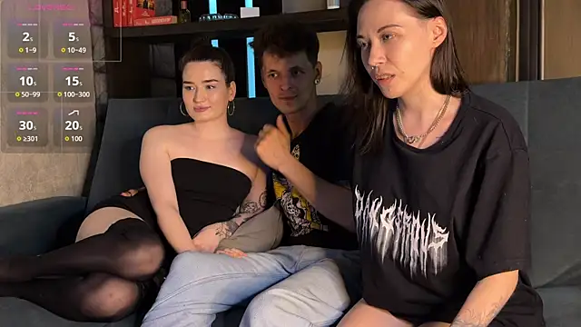 Three Some Dream online show from 06-18-26, 04:01