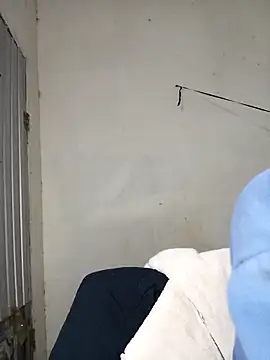 Daisy-lusia2026 online show from 04-18-26, 02:08