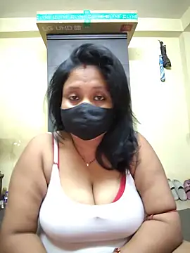 Snapshot of Curvy_Trisha chatting on 05-30-26, 03:06 Curvy Trisha online show from 05-30-26, 03:06