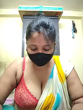 Snapshot of Curvy_Trisha chatting on 06-11-26, 05:04 Curvy Trisha online show from 06-11-26, 05:04