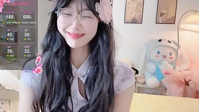 Snapshot of Luminous4173 chatting on 04-19-26, 10:38 Luminous4173 online show from 04-19-26, 10:38