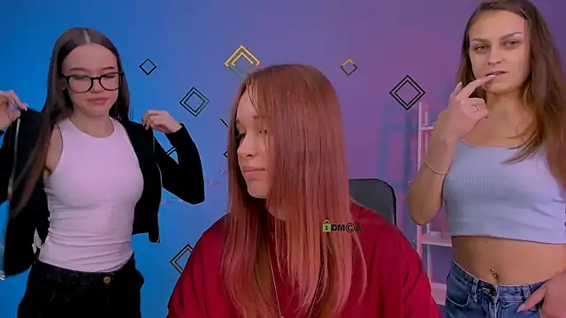 eira mouse online show from 04-17-26, 09:12