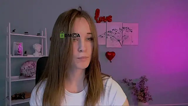 eira mouse online show from 02-15-26, 09:41