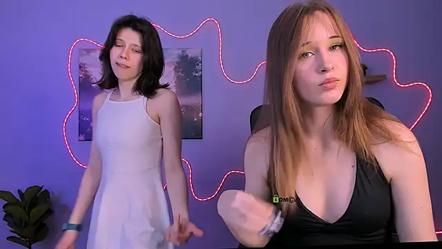 Snapshot of eira_mouse chatting on 05-21-26, 08:55 eira mouse online show from 05-21-26, 08:55
