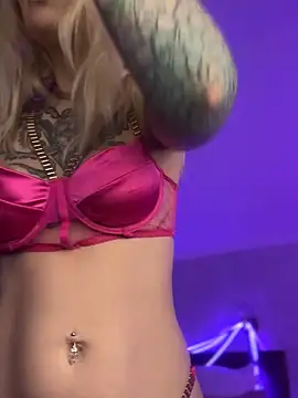 BlondeDoll  online show from 02-24-26, 05:19