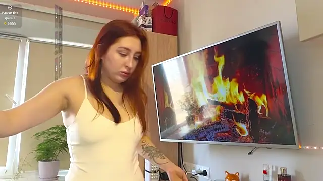 EvangelinFox online show from 03-31-26, 10:39