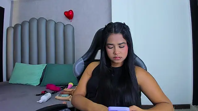 Shirleytaylor- online show from 03-26-26, 11:08