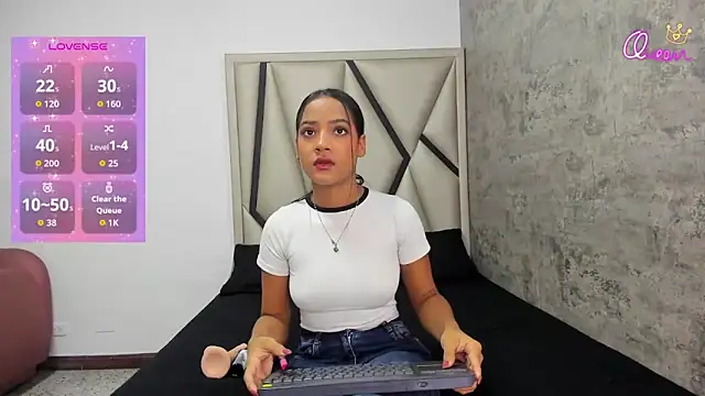 Snapshot of AyshelDoll1 chatting on 02-09-26, 11:52 AyshelDoll1 online show from 02-09-26, 11:52