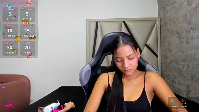 AyshelDoll1 online show from 03-25-26, 11:42