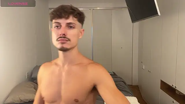 vitoraugustoxxx online show from 02-26-26, 05:13