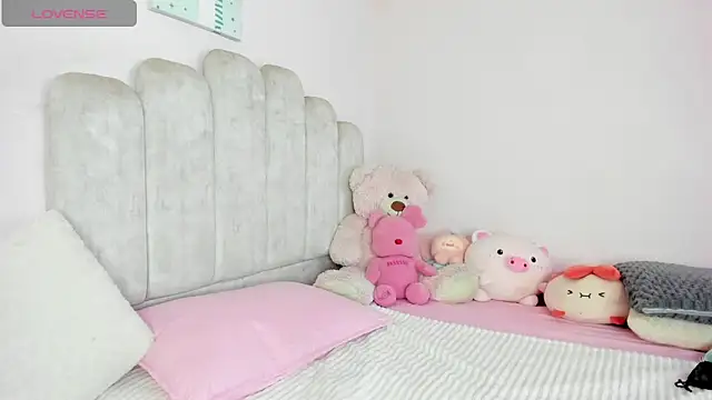 paula cosioo online show from 04-17-26, 03:04