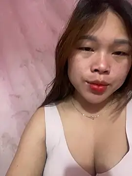 Emxinhka1 online show from 04-18-26, 12:46