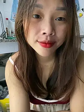 Snapshot of Emxinhka1 chatting on 07-19-26, 12:52 Emxinhka1 online show from 07-19-26, 12:52