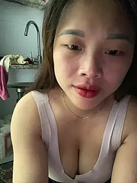 Snapshot of Emxinhka1 chatting on 08-07-26, 10:38 Emxinhka1 online show from 08-07-26, 10:38