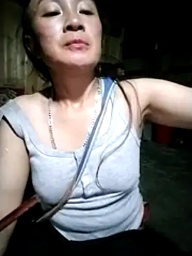 Snapshot of Neoone_1 chatting on 06-13-26, 01:31 Neoone 1 online show from 06-13-26, 01:31