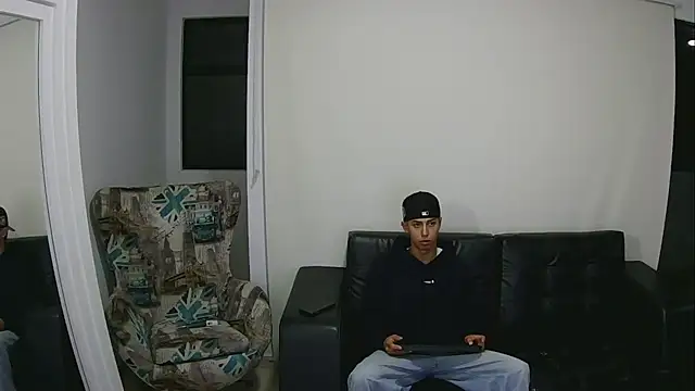 Snapshot of Matt_Jonnes chatting on 02-07-26, 03:36 Matt Jonnes online show from 02-07-26, 03:36