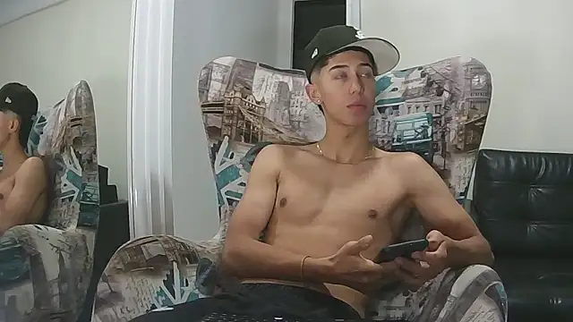 Snapshot of Matt_Jonnes chatting on 02-20-26, 12:40 Matt Jonnes online show from 02-20-26, 12:40