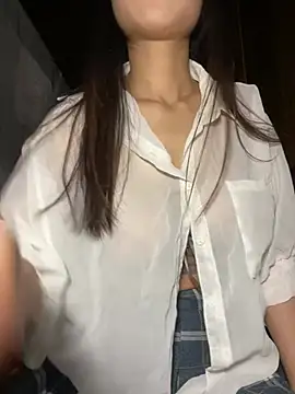 uyensexy online show from 02-19-26, 03:20