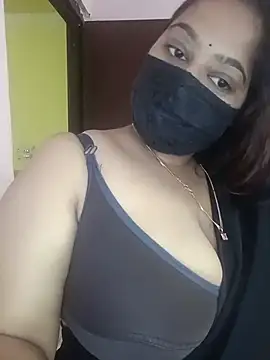Snapshot of Aliya_Hott chatting on 05-24-26, 06:57 Aliya Hott online show from 05-24-26, 06:57