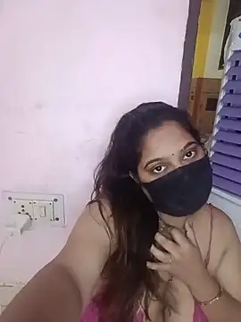 Snapshot of Aliya_Hott chatting on 05-23-26, 04:33 Aliya Hott online show from 05-23-26, 04:33