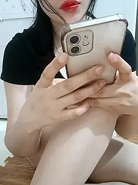 Snapshot of Moe-moex chatting on 03-19-26, 11:43 Moe-moex online show from 03-19-26, 11:43