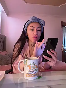 Snapshot of Bonny_Eva chatting on 05-26-26, 01:42 Bonny Eva online show from 05-26-26, 01:42