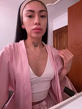Snapshot of Bonny_Eva chatting on 05-23-26, 03:44 Bonny Eva online show from 05-23-26, 03:44