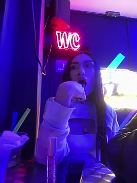 Snapshot of Bonny_Eva chatting on 05-17-26, 03:28 Bonny Eva online show from 05-17-26, 03:28