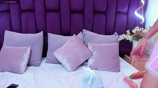 crystalstonee online show from 02-25-26, 10:09