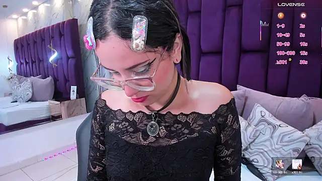 crystalstonee online show from 02-11-26, 10:53