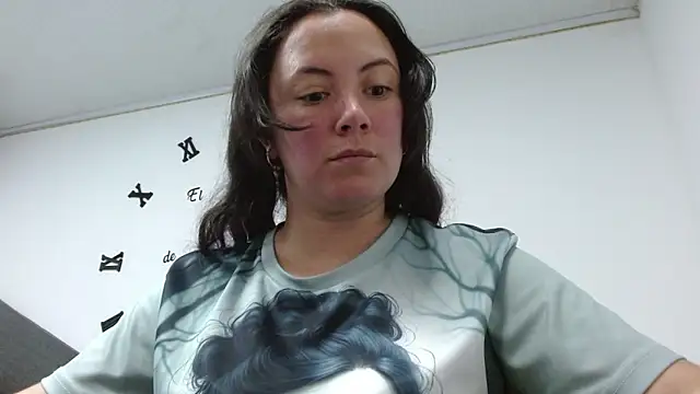 ElaMurray02 online show from 02-09-26, 03:43