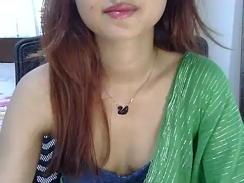 Snapshot of Maaya_khan chatting on 04-05-26, 09:16 Maaya khan online show from 04-05-26, 09:16