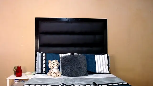 AppleAsss online show from 02-21-26, 01:02