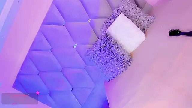 EmmaSweet23 online show from 04-10-26, 08:49