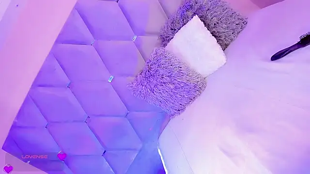 EmmaSweet23 online show from 04-11-26, 08:23