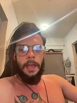 Snapshot of jonyboypriv chatting on 02-21-26, 03:30 jonyboypriv online show from 02-21-26, 03:30