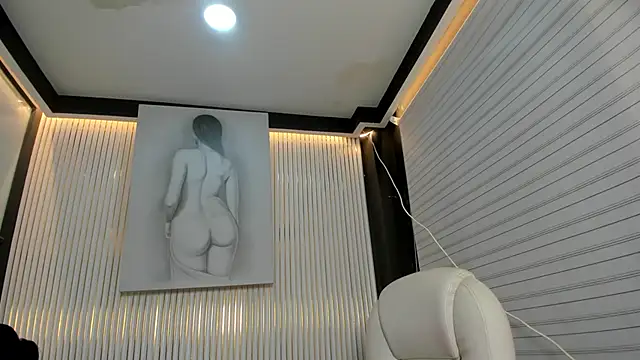 Snapshot of VenusColeman_ chatting on 02-21-26, 08:33 VenusColeman online show from 02-21-26, 08:33