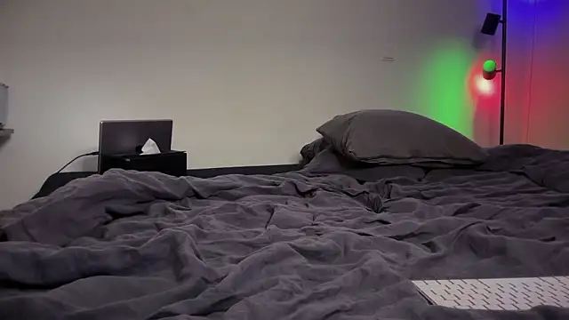 bulge boy online show from 02-28-26, 04:56