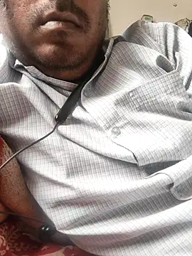 Snapshot of Bengal_Tiger420 chatting on 02-05-26, 08:54 Bengal Tiger420 online show from 02-05-26, 08:54