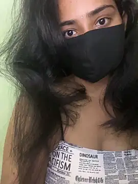 Snapshot of harshali_2012 chatting on 02-18-26, 08:00 harshali 2012 online show from 02-18-26, 08:00