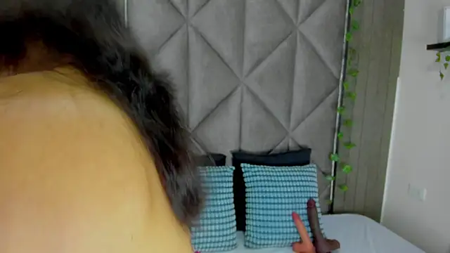 Snapshot of AnnieRouse__ chatting on 07-23-26, 12:24 AnnieRouse online show from 07-23-26, 12:24