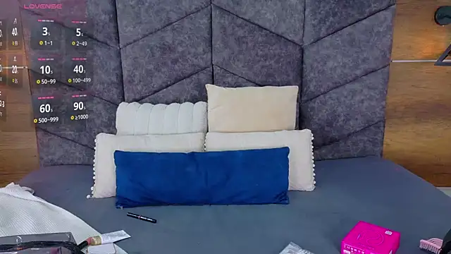Snapshot of AnnieRouse__ chatting on 05-07-26, 11:35 AnnieRouse online show from 05-07-26, 11:35