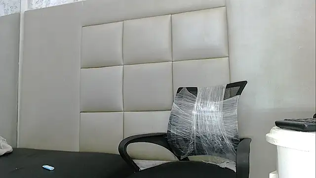 Snapshot of TonnyMarck chatting on 02-06-26, 03:02 TonnyMarck online show from 02-06-26, 03:02