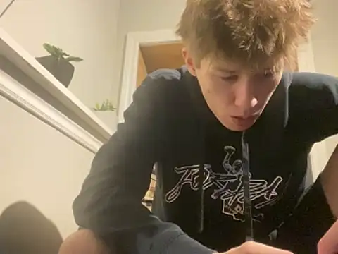 Snapshot of yourwhiteboy1 chatting on 03-01-26, 03:17 yourwhiteboy1 online show from 03-01-26, 03:17