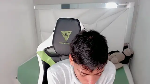 Liarr  online show from 02-02-26, 07:57