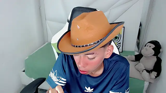 Liarr  online show from 02-04-26, 08:48